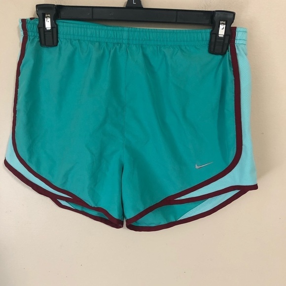 Nike Tempo Core Running Shorts - Picture 2 of 7